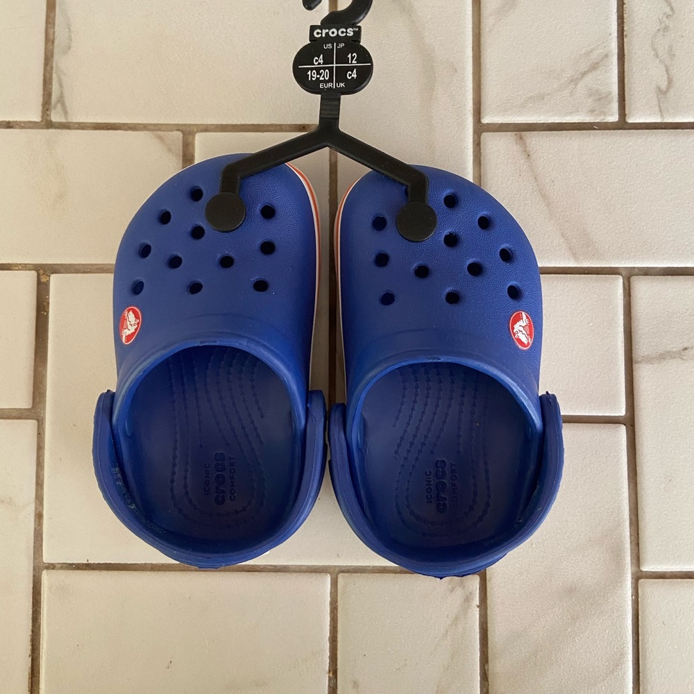 C4 crocs
